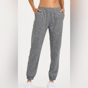 Vuori Boyfriend Jogger Heather Grey